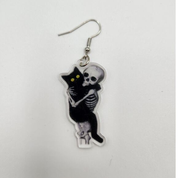 Acrylic Skeleton Holding Black Cat Dangle Earrings Gothic Halloween - Picture 6 of 6